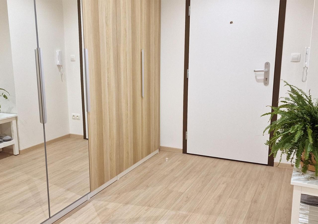 New Cozy 2 Room Pink Apartment Bratislava 059 Kültér fotó